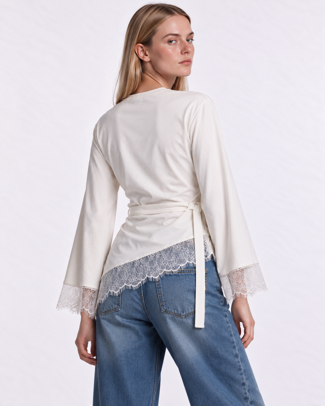 Lace Trim Long Sleeve Knit Regular Fit - Eighties