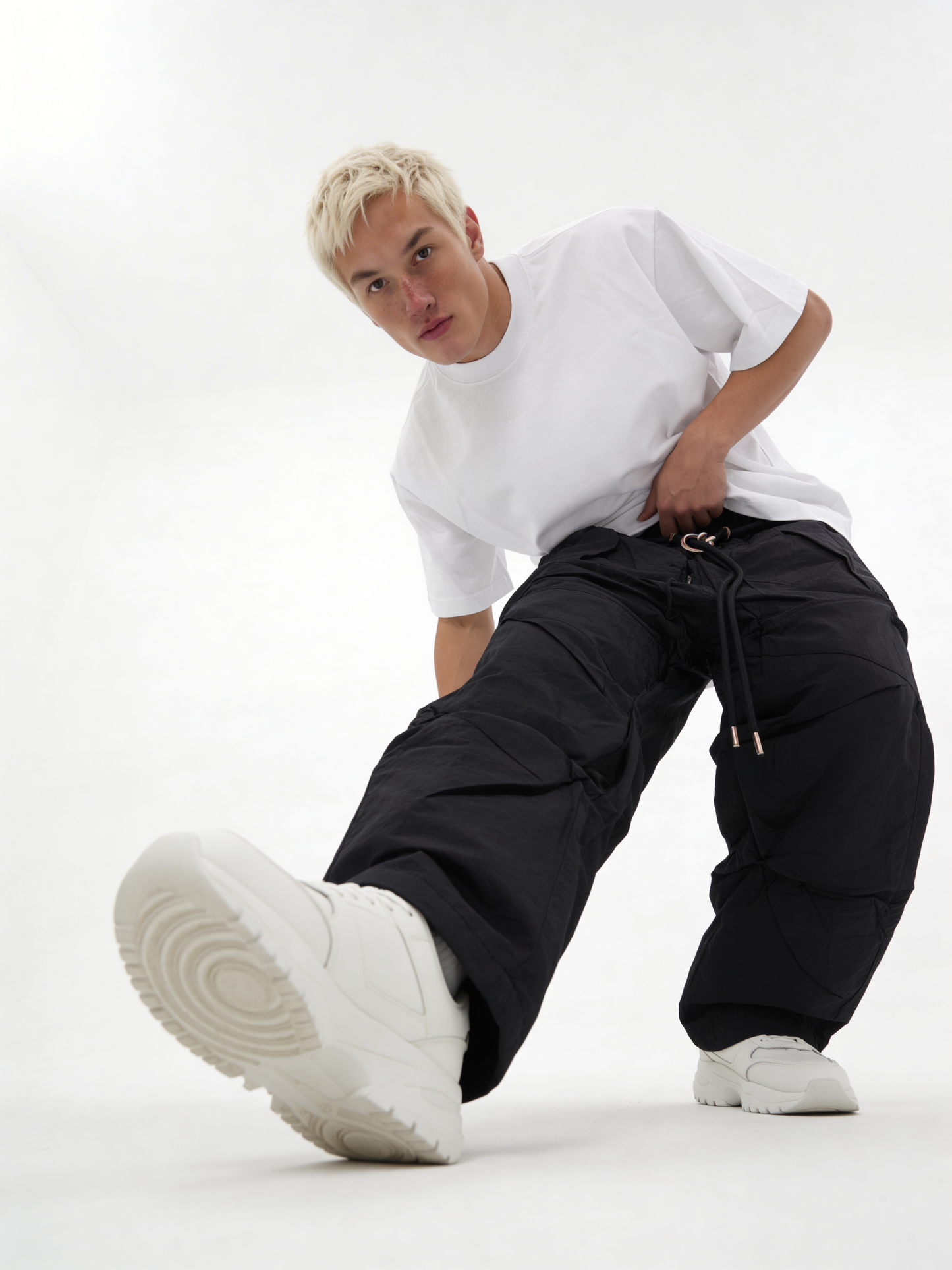 "Vanguard" Deconstructed Tech-Cargo Trousers – je-x