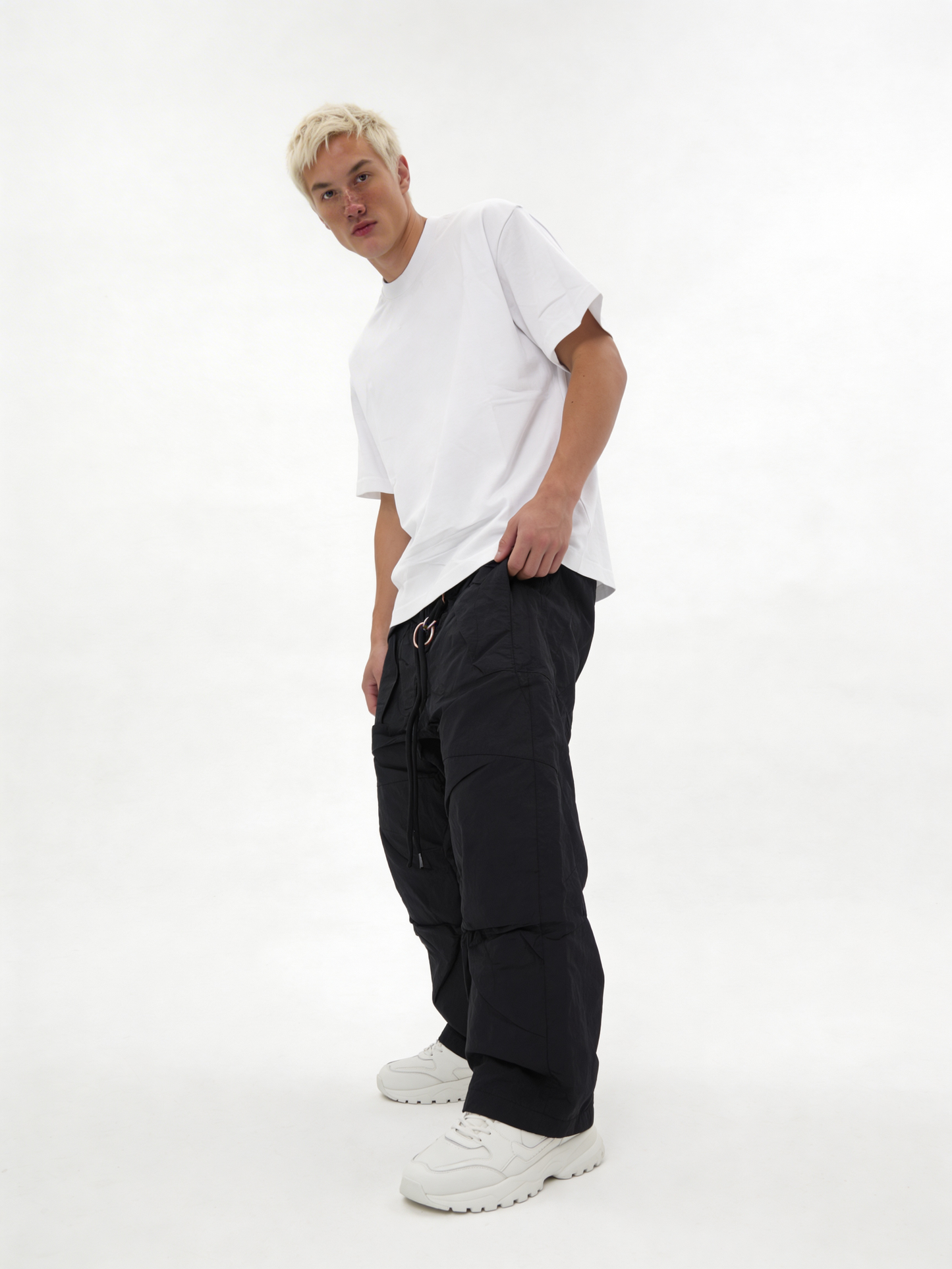 "Vanguard" Deconstructed Tech-Cargo Trousers – je-x