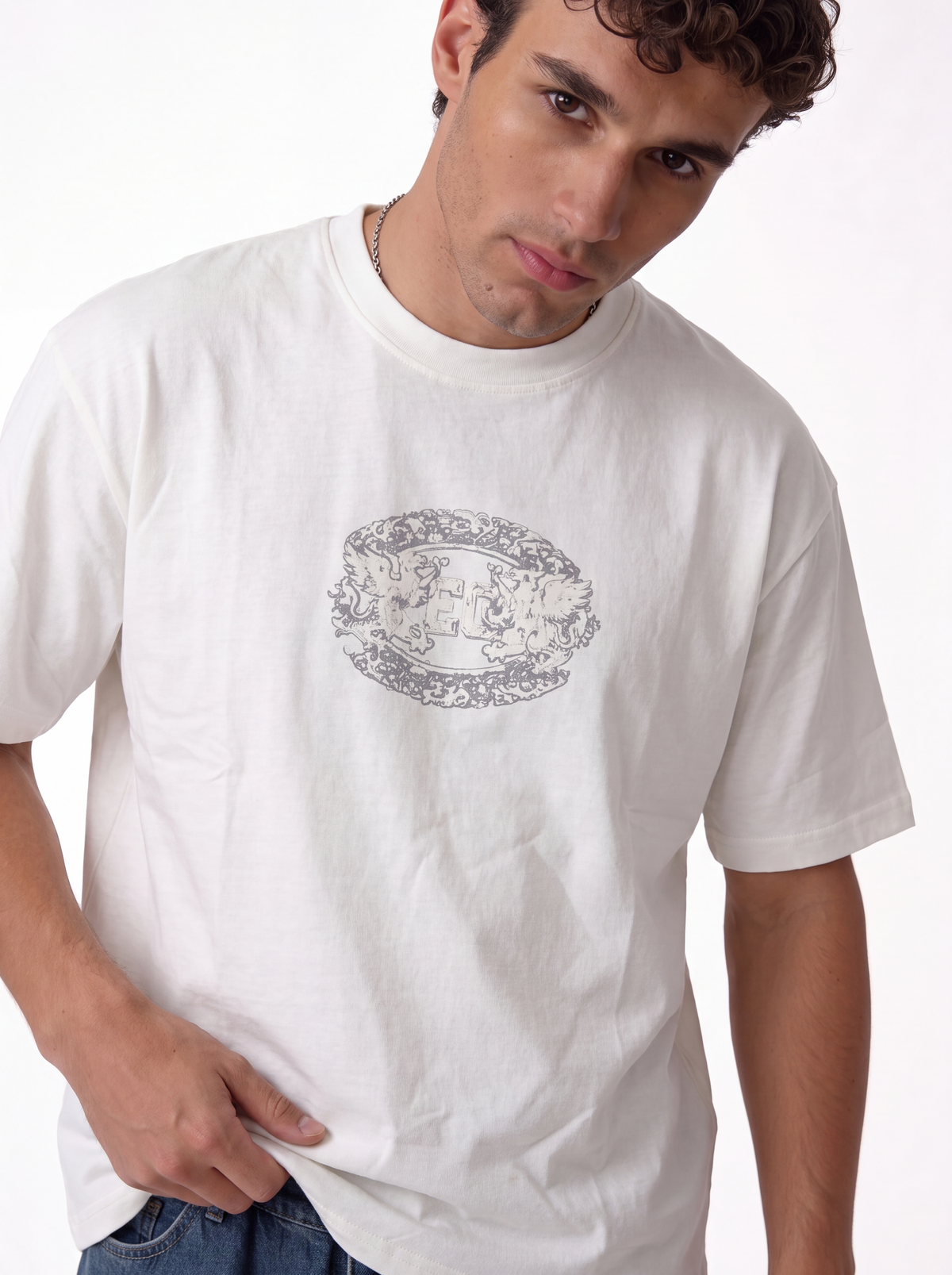 Graphic Emblem T-Shirt Oversized Fit - Vega
