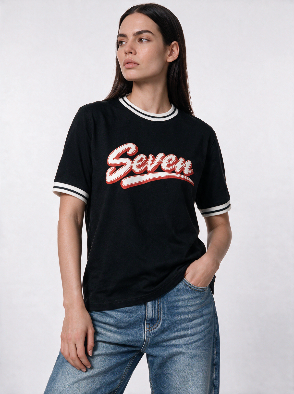 Ribbed Trim Graphic T-Shirt Relaxed Fit - Seven
