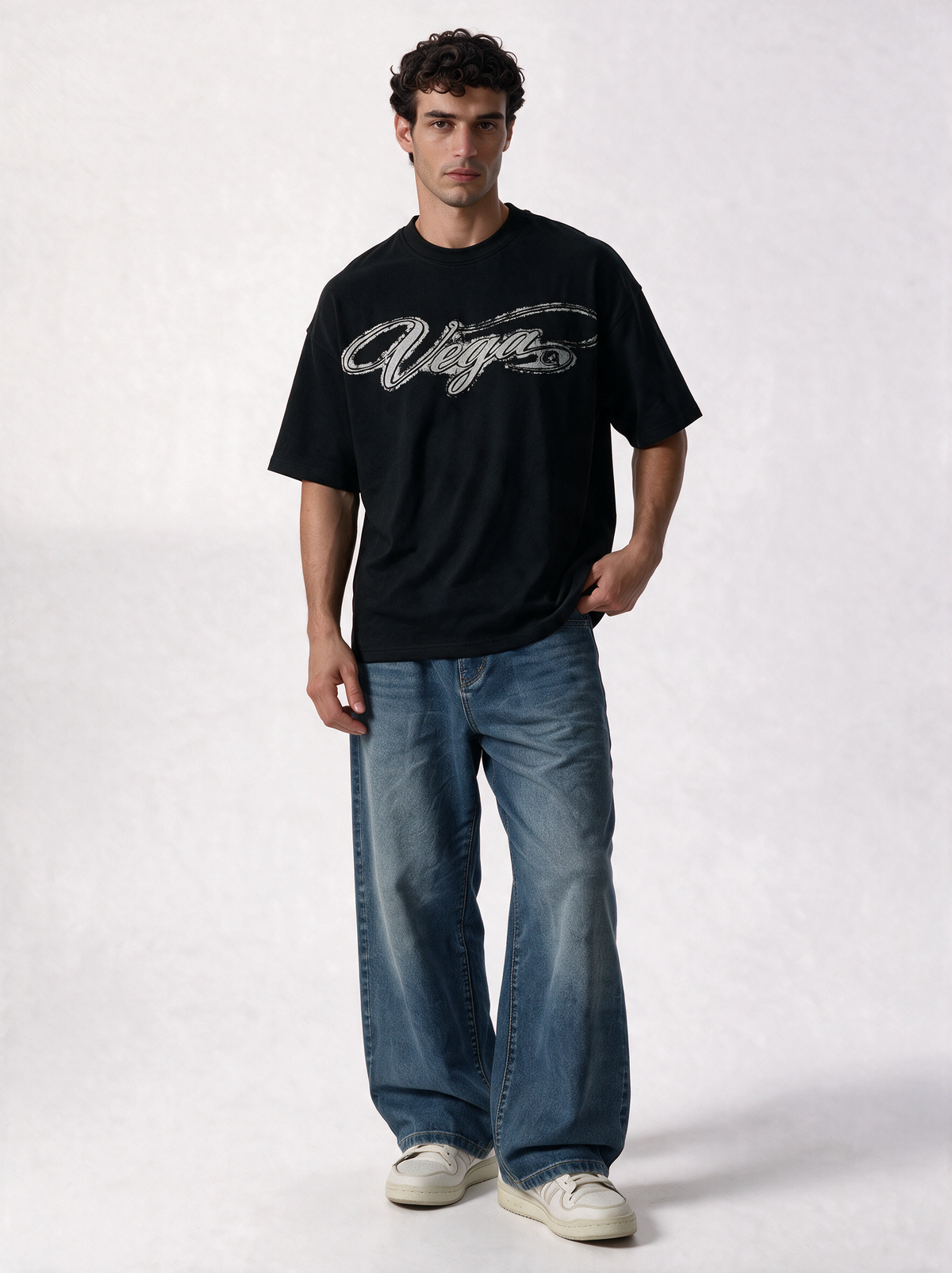 Graphic T-Shirt Relaxed Fit - VEGA