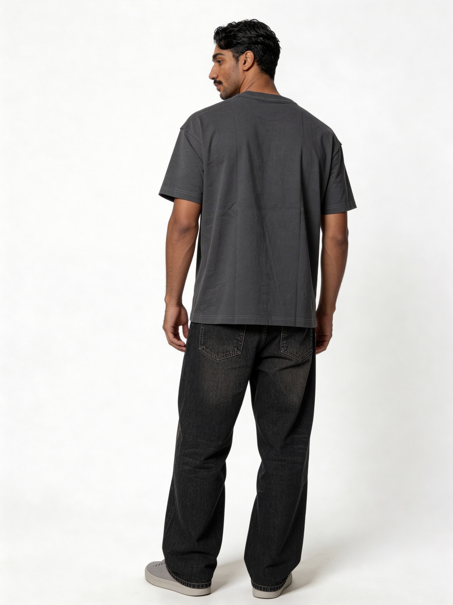 Boxy Heavyweight Cotton Graphic Tee - Autentico