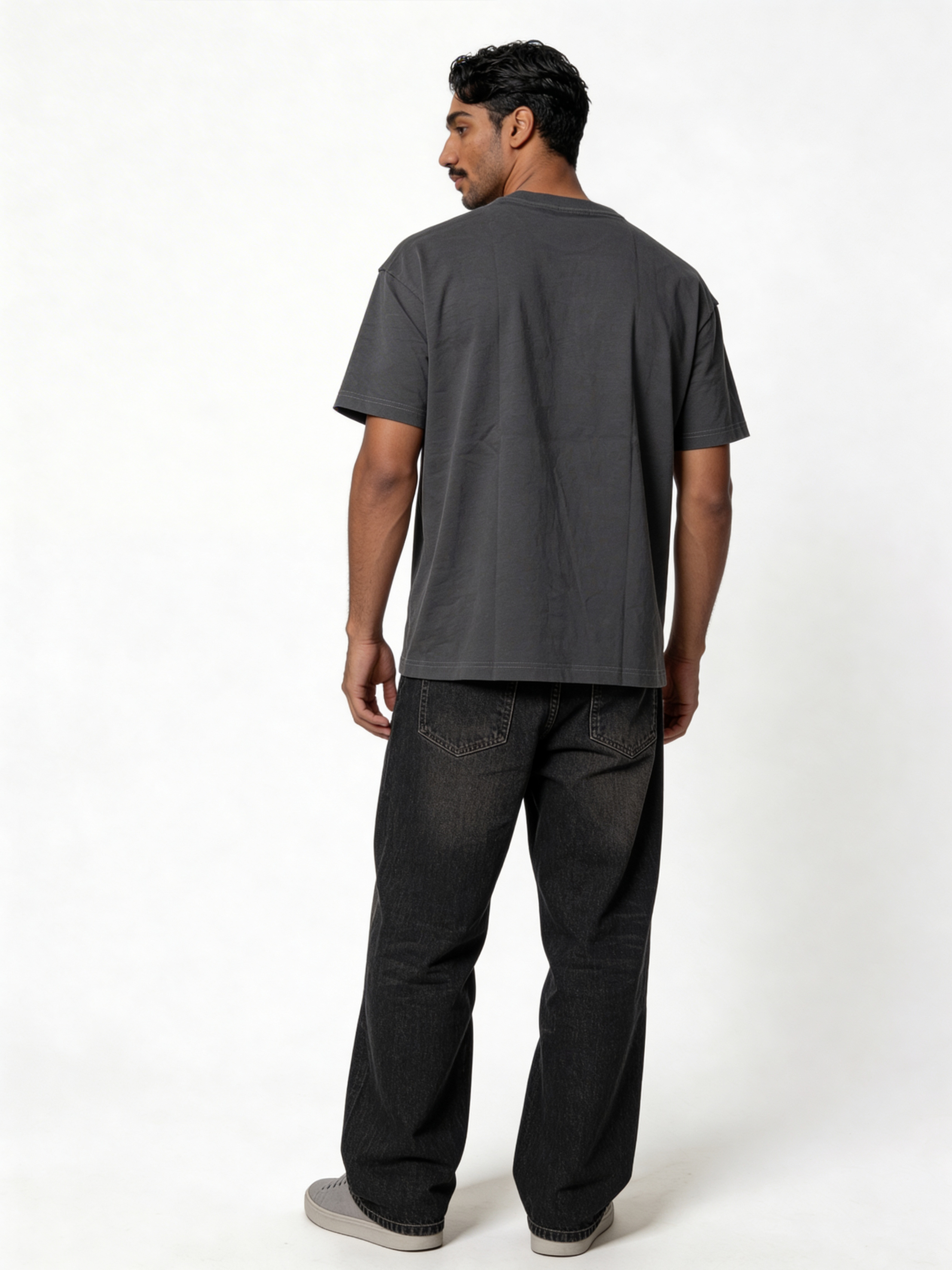 Boxy Heavyweight Cotton Graphic Tee - Autentico